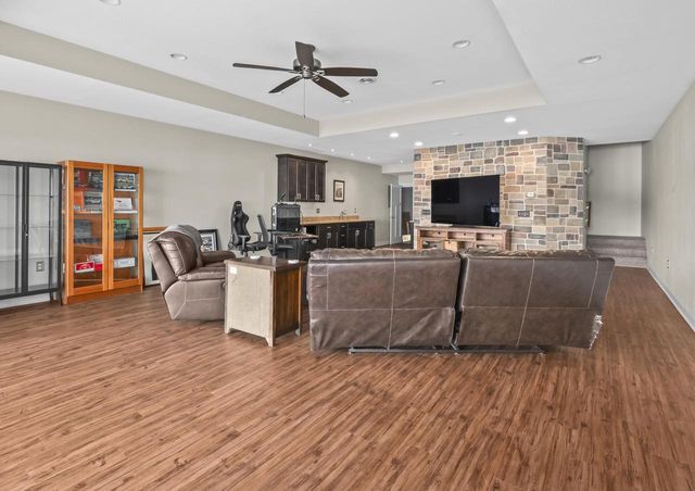 29149 White Oak LANE, Waterford, WI 53185