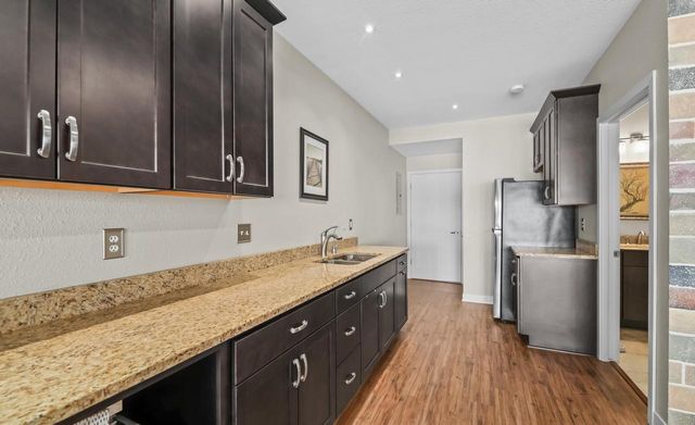 29149 White Oak LANE, Waterford, WI 53185