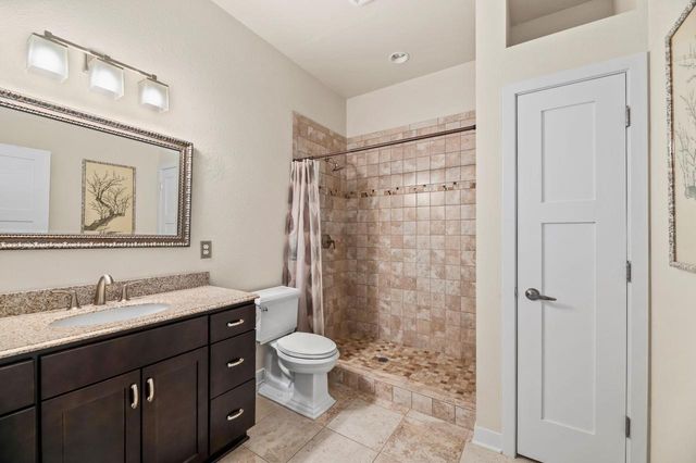 29149 White Oak LANE, Waterford, WI 53185