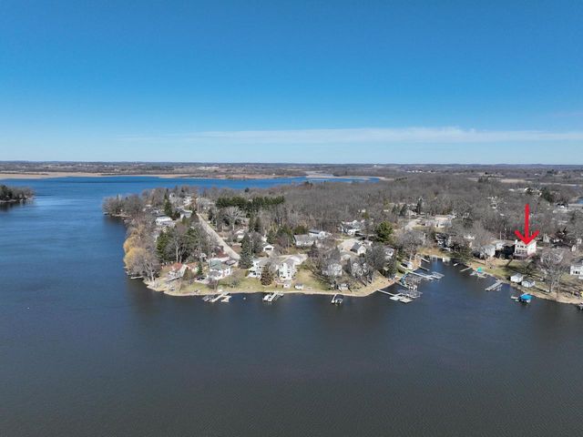 29149 White Oak LANE, Waterford, WI 53185