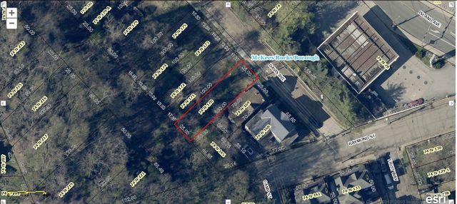 809 Davis Ave, Mckees Rocks, PA 15136