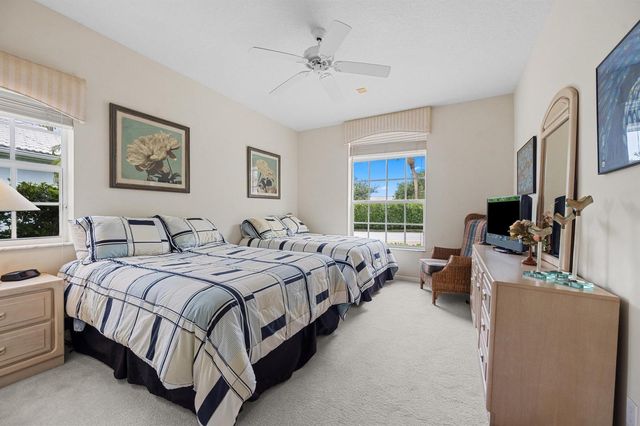 3878 N Longview Drive, Jupiter, FL 33477