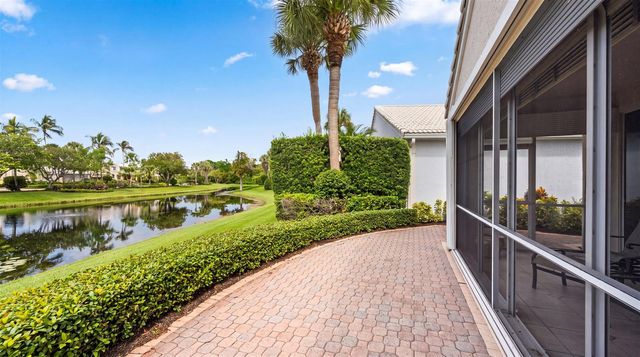 3878 N Longview Drive, Jupiter, FL 33477