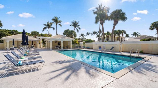 3878 N Longview Drive, Jupiter, FL 33477
