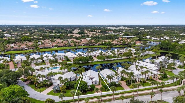 3878 N Longview Drive, Jupiter, FL 33477