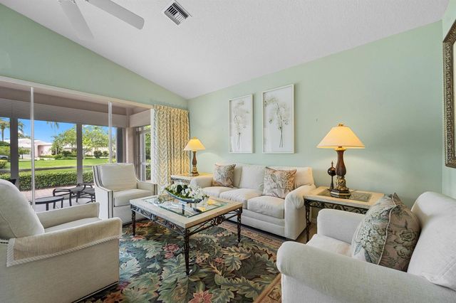 3878 N Longview Drive, Jupiter, FL 33477