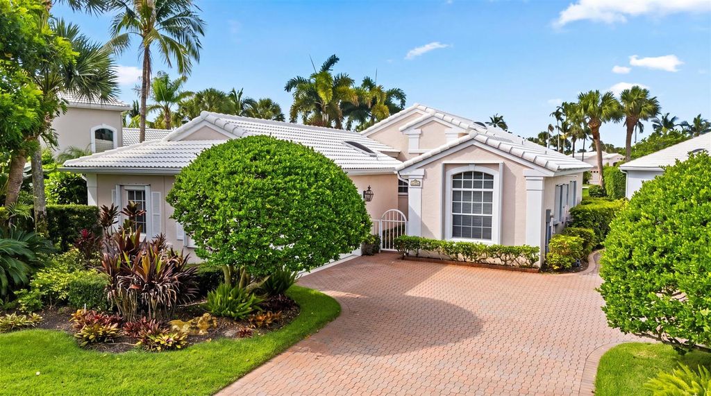 3878 N Longview Drive, Jupiter, FL 33477