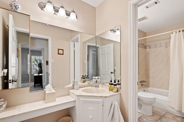 5311 Green Springs Drive, Houston, TX 77066