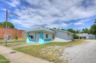 601 Broadway Street, Joplin, MO 64801