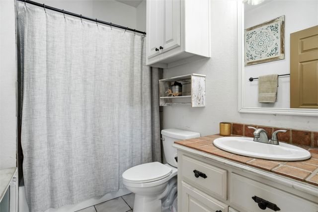 108 Wooley Court, Weatherford, TX 76085