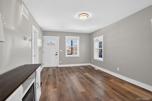 842 Grove Street, Denver, CO 80204