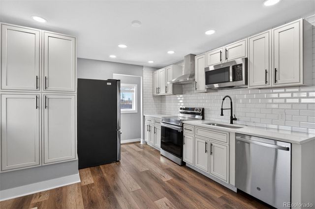 842 Grove Street, Denver, CO 80204