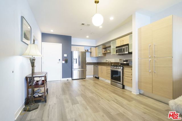 1234 Wilshire Boulevard 520, Los Angeles, CA 90017