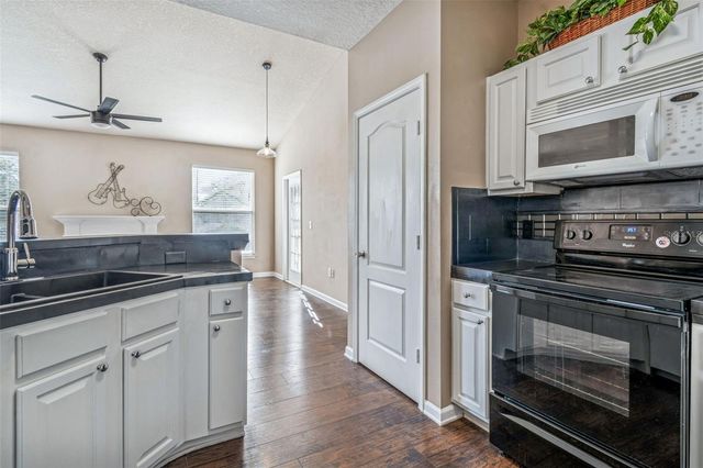 10434 VILLA VIEW CIRCLE, Tampa, FL 33647