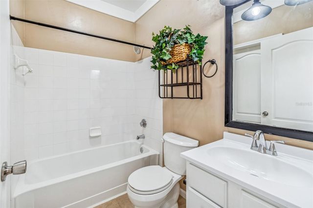 10434 VILLA VIEW CIRCLE, Tampa, FL 33647