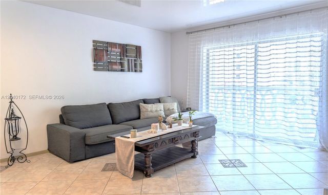 450 Golden Isles Dr 2C, Hallandale Beach, FL 33009