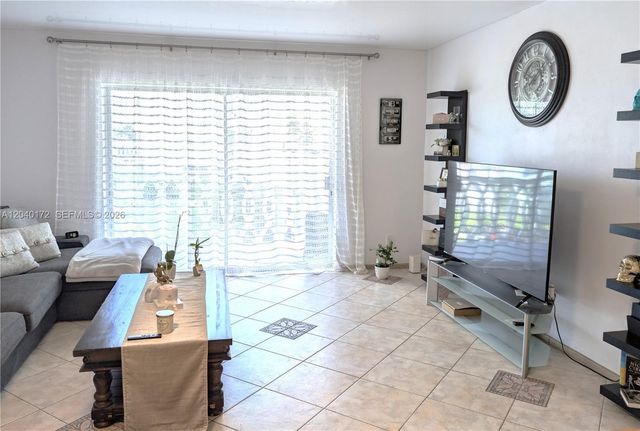 450 Golden Isles Dr 2C, Hallandale Beach, FL 33009