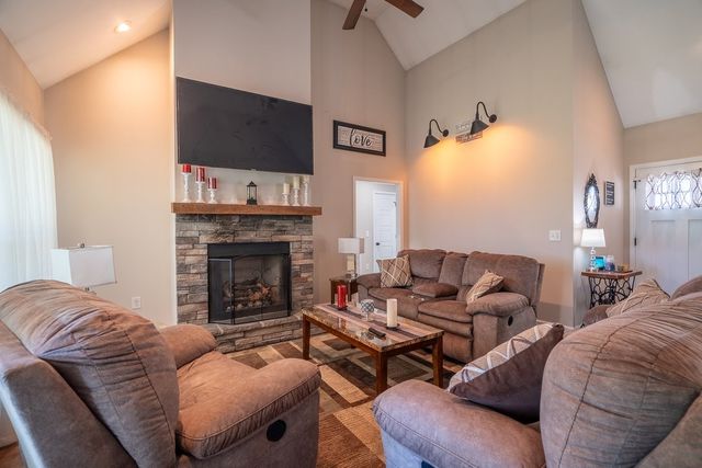 460 Ables Ln, Pulaski, TN 38478