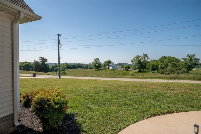 460 Ables Ln, Pulaski, TN 38478