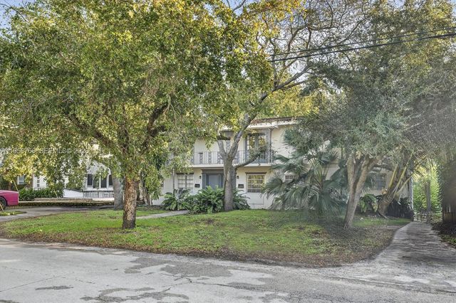 4855 University Dr, Coral Gables, FL 33146