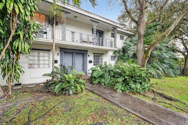 4855 University Dr, Coral Gables, FL 33146