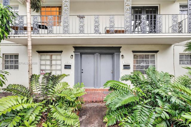 4855 University Dr, Coral Gables, FL 33146