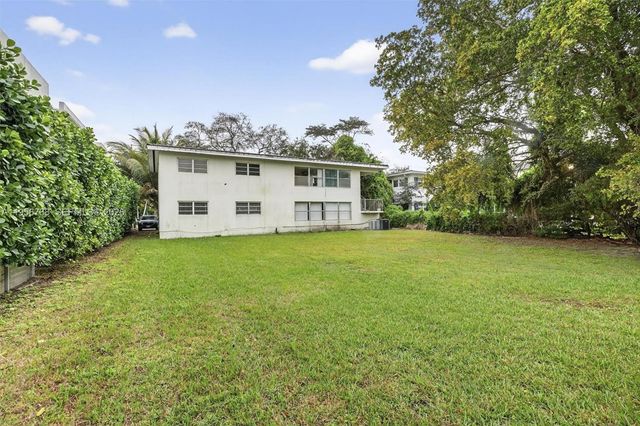 4855 University Dr, Coral Gables, FL 33146