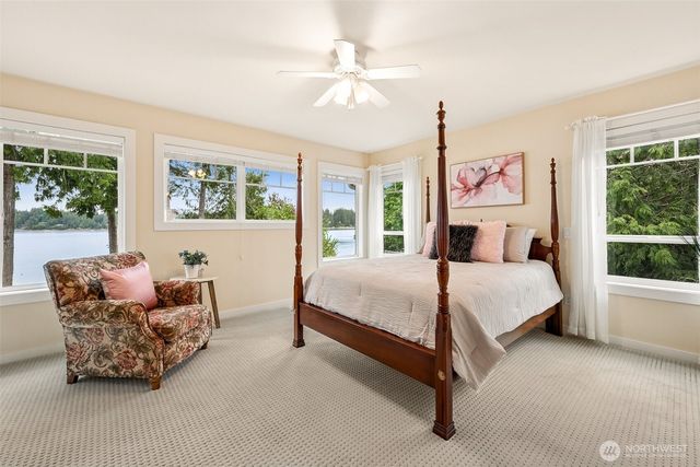 3538 Sunset Beach Drive NW, Olympia, WA 98502