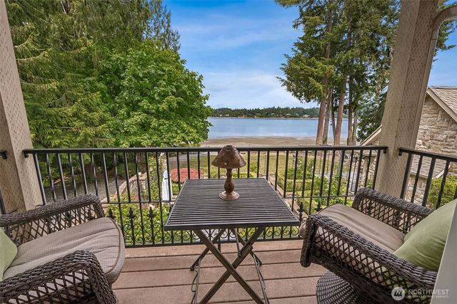 3538 Sunset Beach Drive NW, Olympia, WA 98502