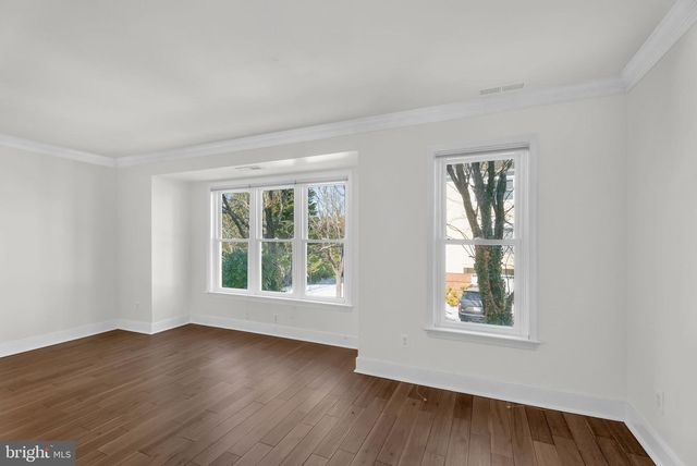 3820 WHITE POST CT, Alexandria, VA 22304