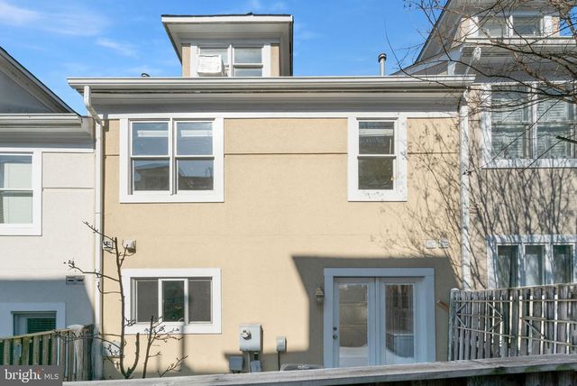 3820 WHITE POST CT, Alexandria, VA 22304