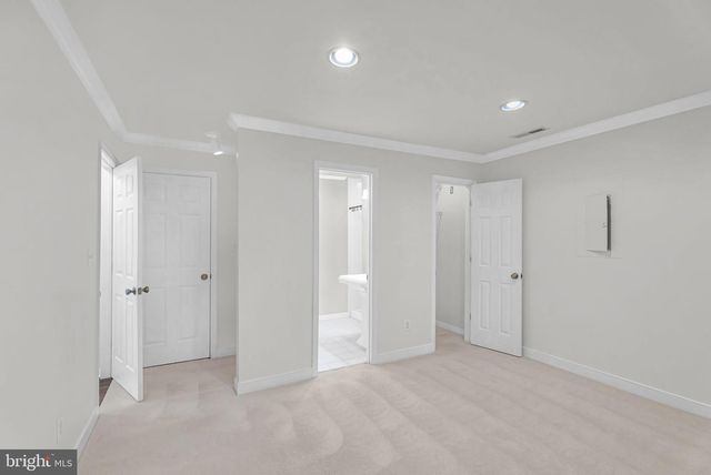 3820 WHITE POST CT, Alexandria, VA 22304