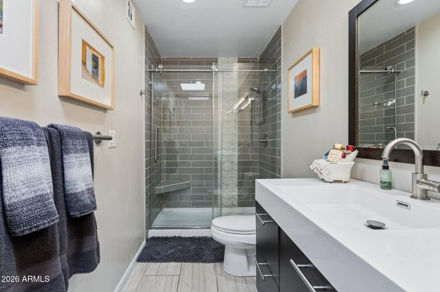 1209 E NORTHSHORE Drive 242, Tempe, AZ 85283