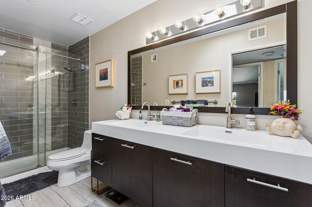 1209 E NORTHSHORE Drive 242, Tempe, AZ 85283