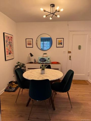 7259 Shore Road 3A, Brooklyn, NY 11209