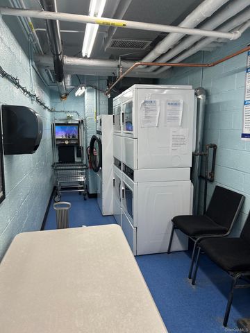 7259 Shore Road 3A, Brooklyn, NY 11209