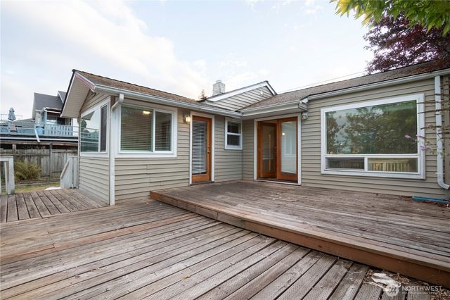 11634 25th Avenue S, Seattle, WA 98168