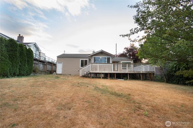 11634 25th Avenue S, Seattle, WA 98168