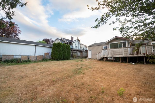 11634 25th Avenue S, Seattle, WA 98168