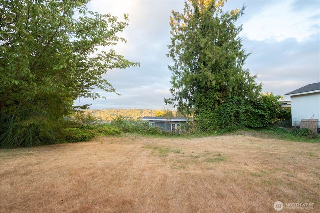 11634 25th Avenue S, Seattle, WA 98168