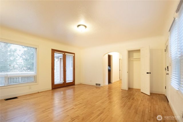 11634 25th Avenue S, Seattle, WA 98168
