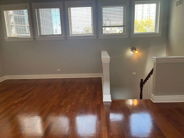 334 N Jefferson Street A, Chicago, IL 60661