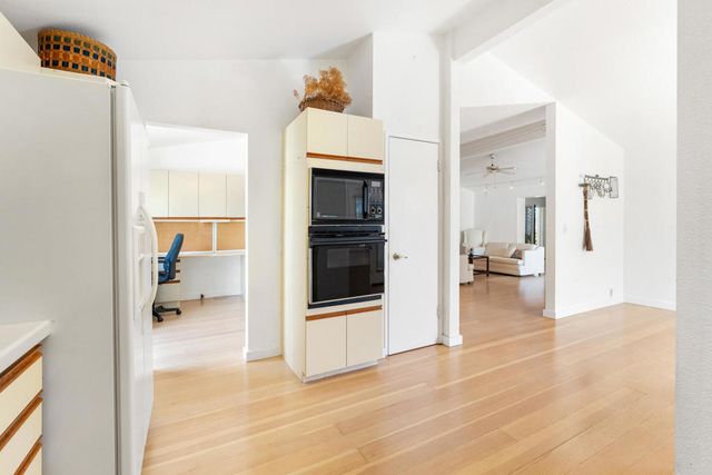 130 Hester Drive, Cathedral City, CA 92234