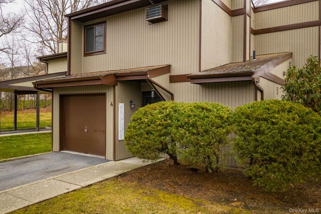 4 Eaton Court, Middletown, NY 10940