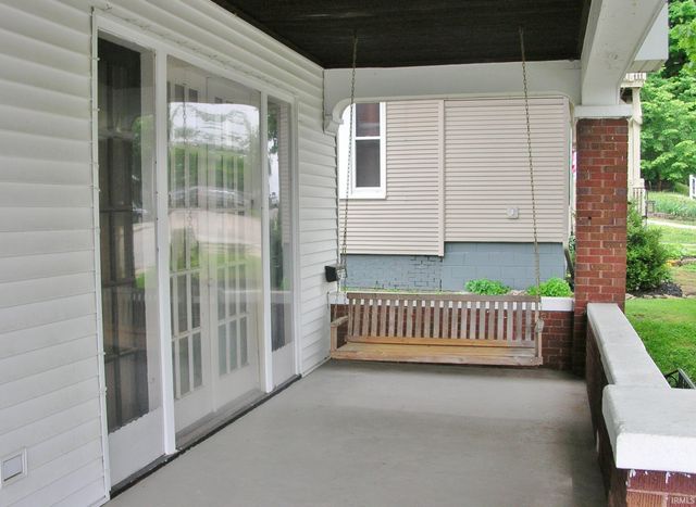 2731 Hillcrest Terrace, Evansville, IN 47712