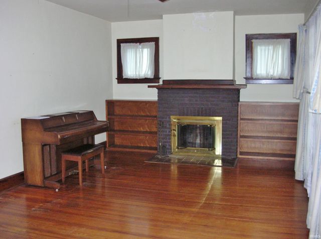 2731 Hillcrest Terrace, Evansville, IN 47712
