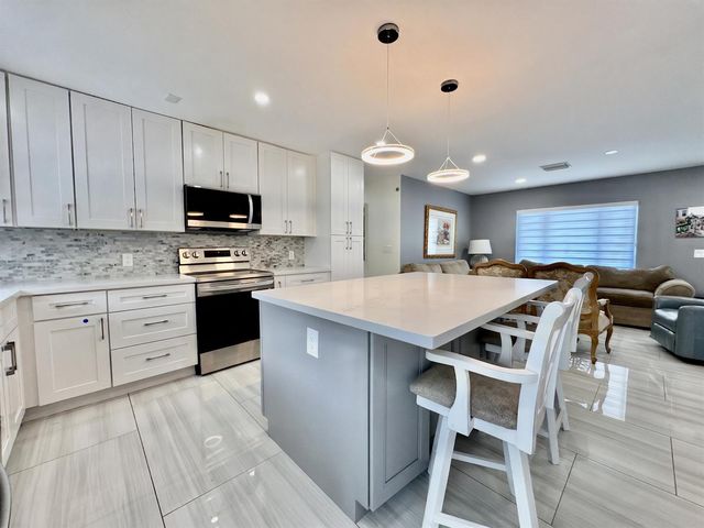 11122 Landsman Street, Boca Raton, FL 33428