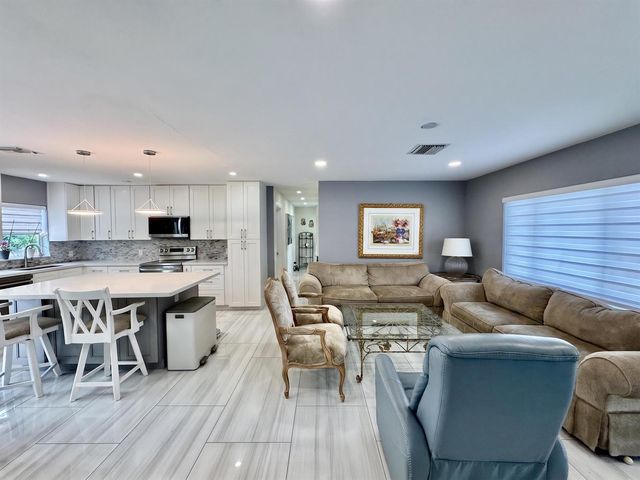 11122 Landsman Street, Boca Raton, FL 33428