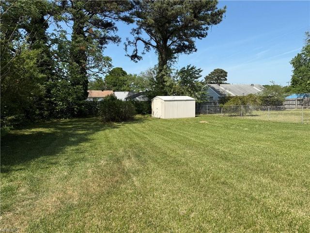 5628 Aurora DR, Virginia Beach, VA 23455