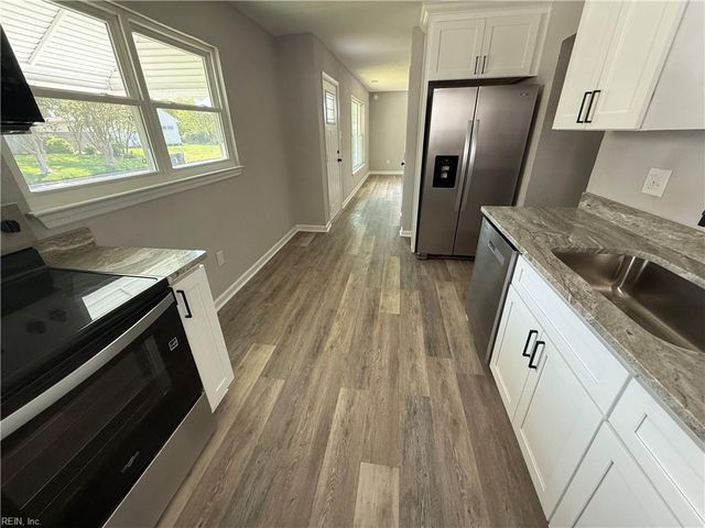 5628 Aurora DR, Virginia Beach, VA 23455